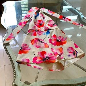 Short jumpsuit, pre used. Excellent condition.